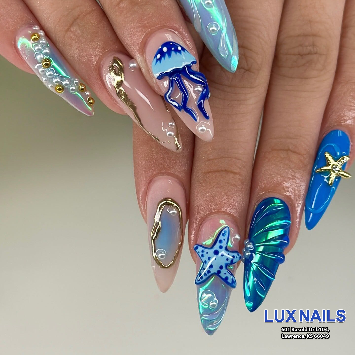 Trending July Nail Ideas